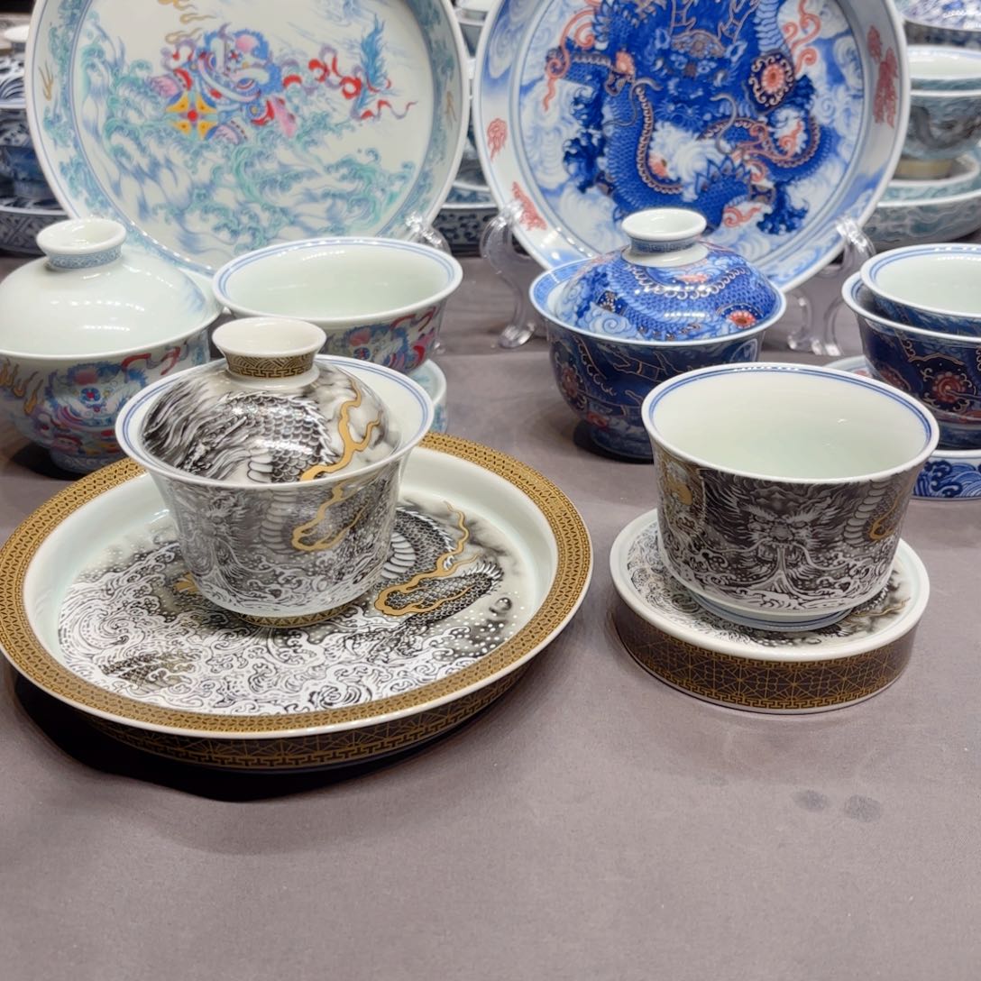 摆件景德镇陶瓷艺术展
