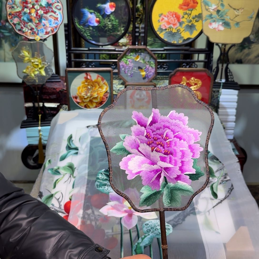 刺绣刺绣工艺精湛