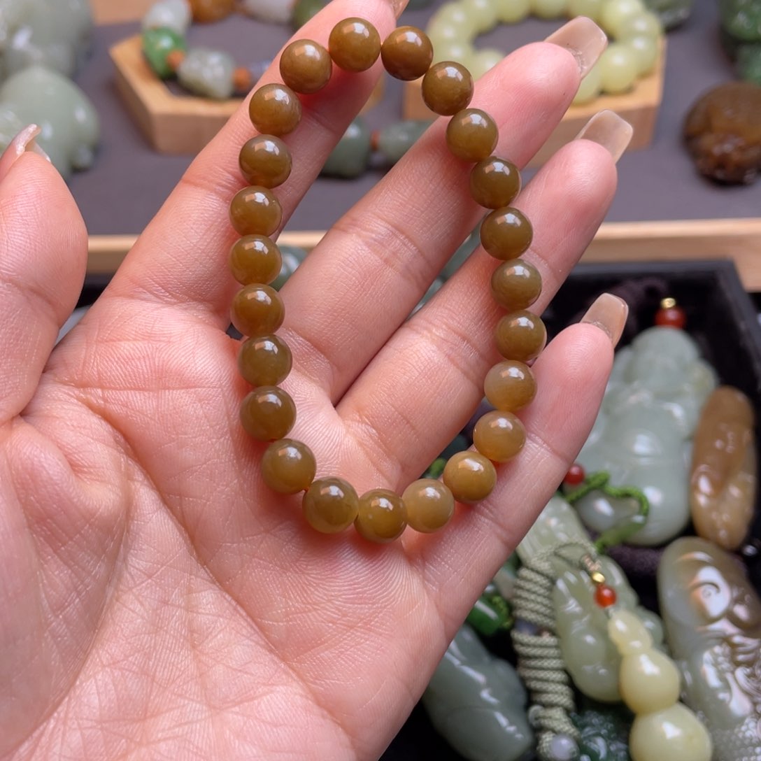 和田玉颈饰未镶嵌