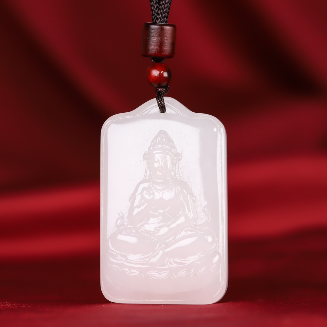 新疆天然金丝玉坐莲观音山水牌双面精雕