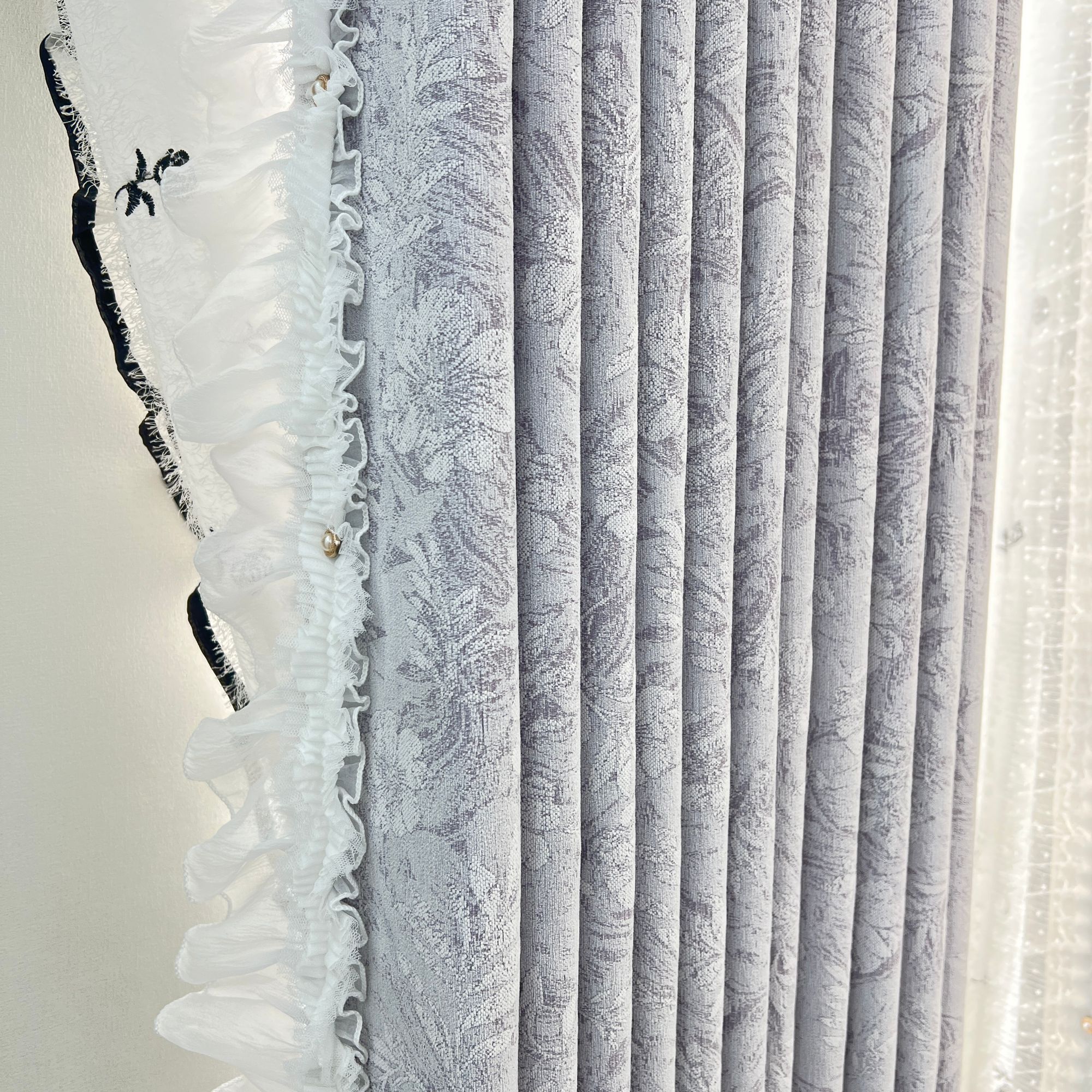 《半岛玫瑰》雪尼尔色织加厚高温定型窗帘