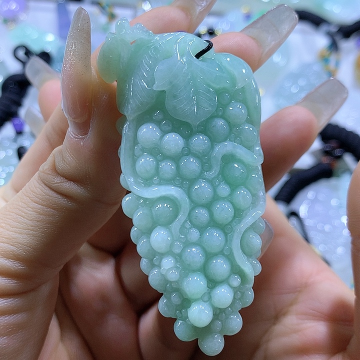 翡翠颈饰未镶嵌天然翡翠A货吊坠