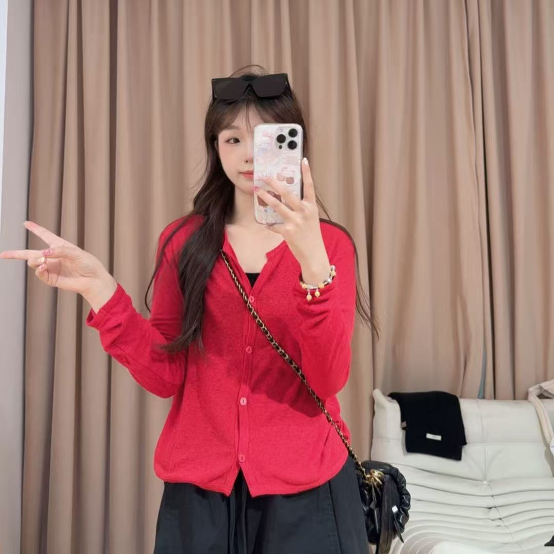 13418余小鱼【酒心开衫】两色五粒扣圆领时尚百搭气质长袖开衫女装