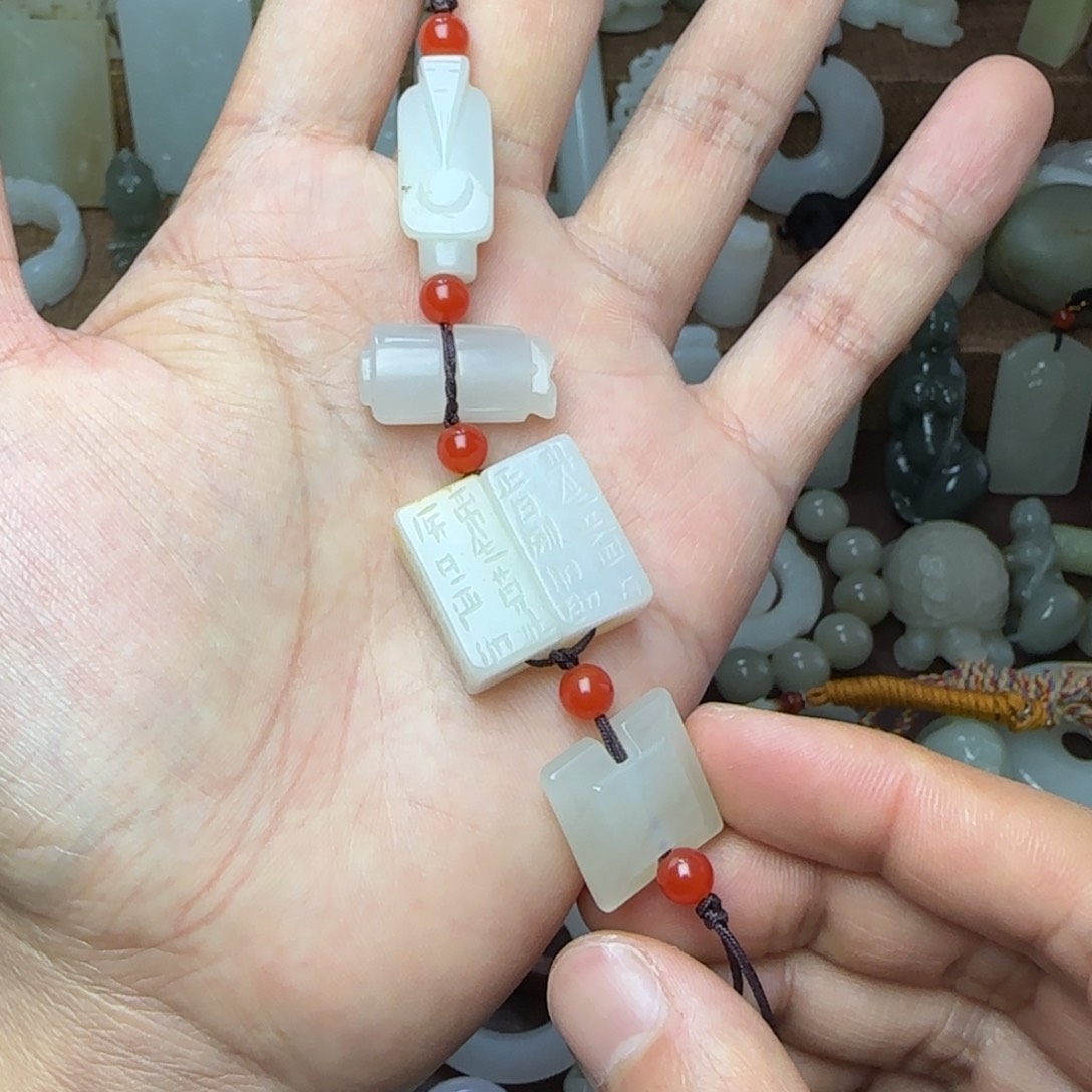 和田玉挂件未镶嵌