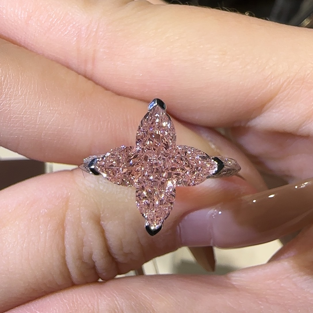 实验室培育钻石18K金镶嵌LV切3卡