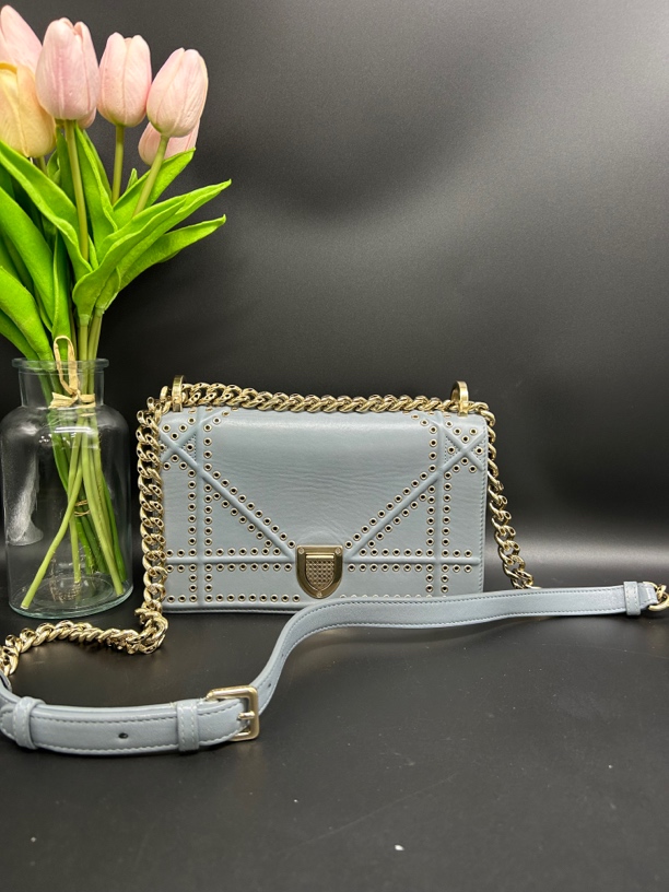 99新 DIOR/迪奥 Dior迪奥铆钉盾牌链条包 雾霾蓝小号2205