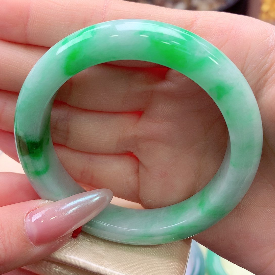 未镶嵌手镯翡翠翡翠