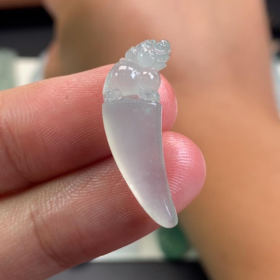 未镶嵌定制翡翠龙牙