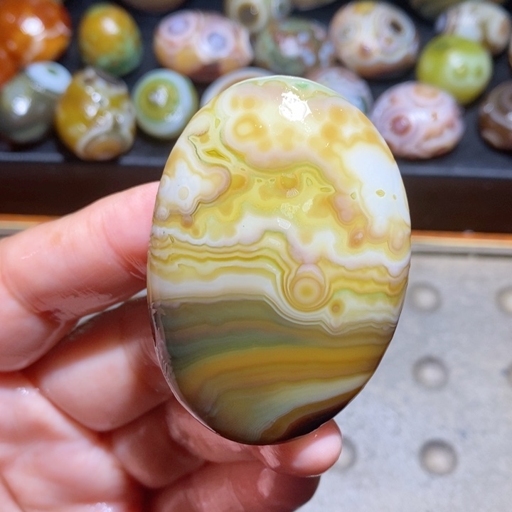 未镶嵌玛瑙/玉髓珠宝半成品106