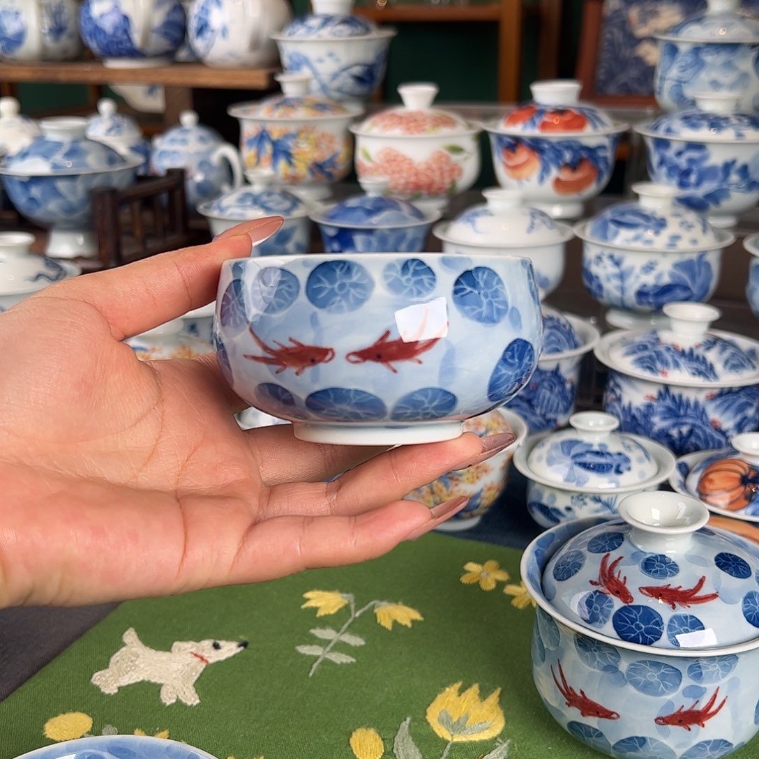 华***仔杯。                              
