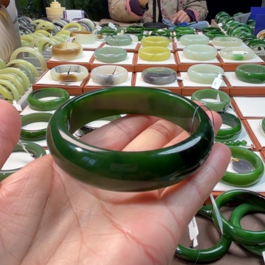 和田玉手镯未镶嵌只*伱