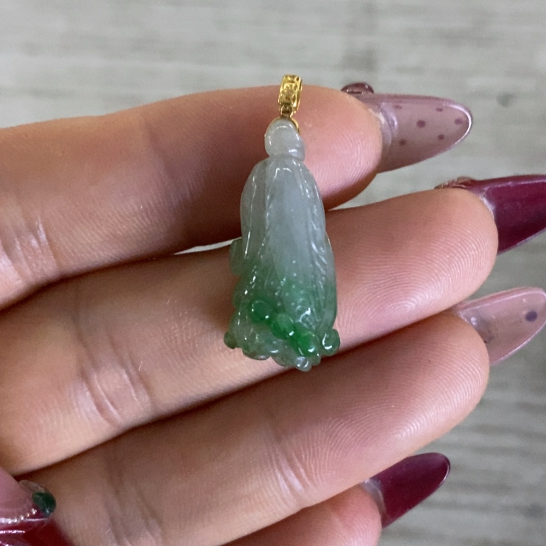 翡翠颈饰未镶嵌翡翠吊坠