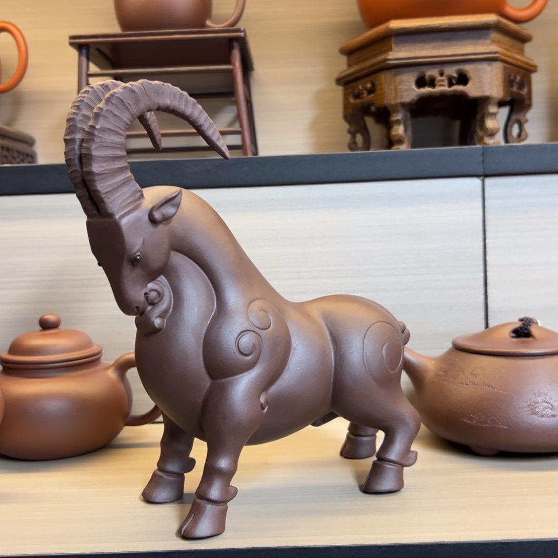 紫砂茶宠茶宠摆件。     