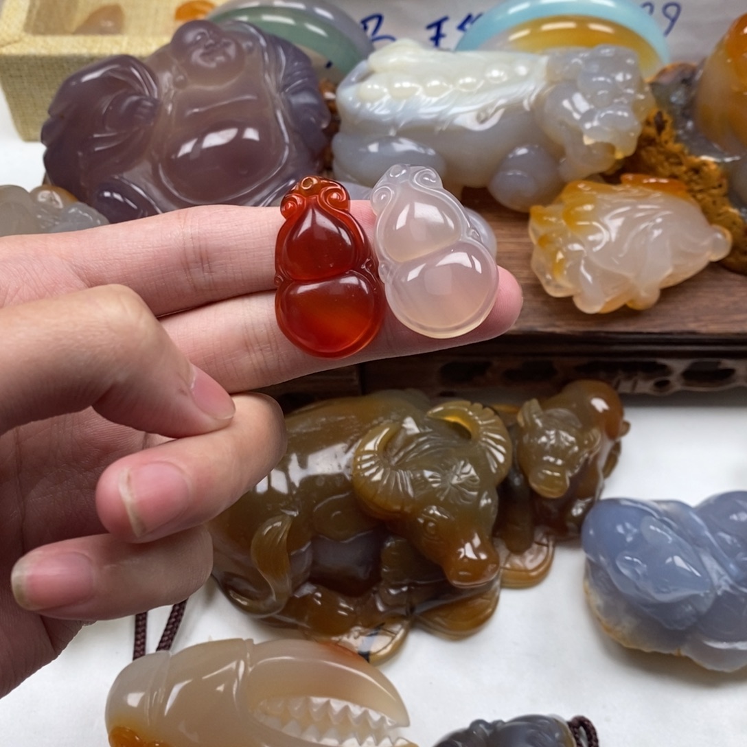 玛瑙/玉髓未镶嵌颈饰