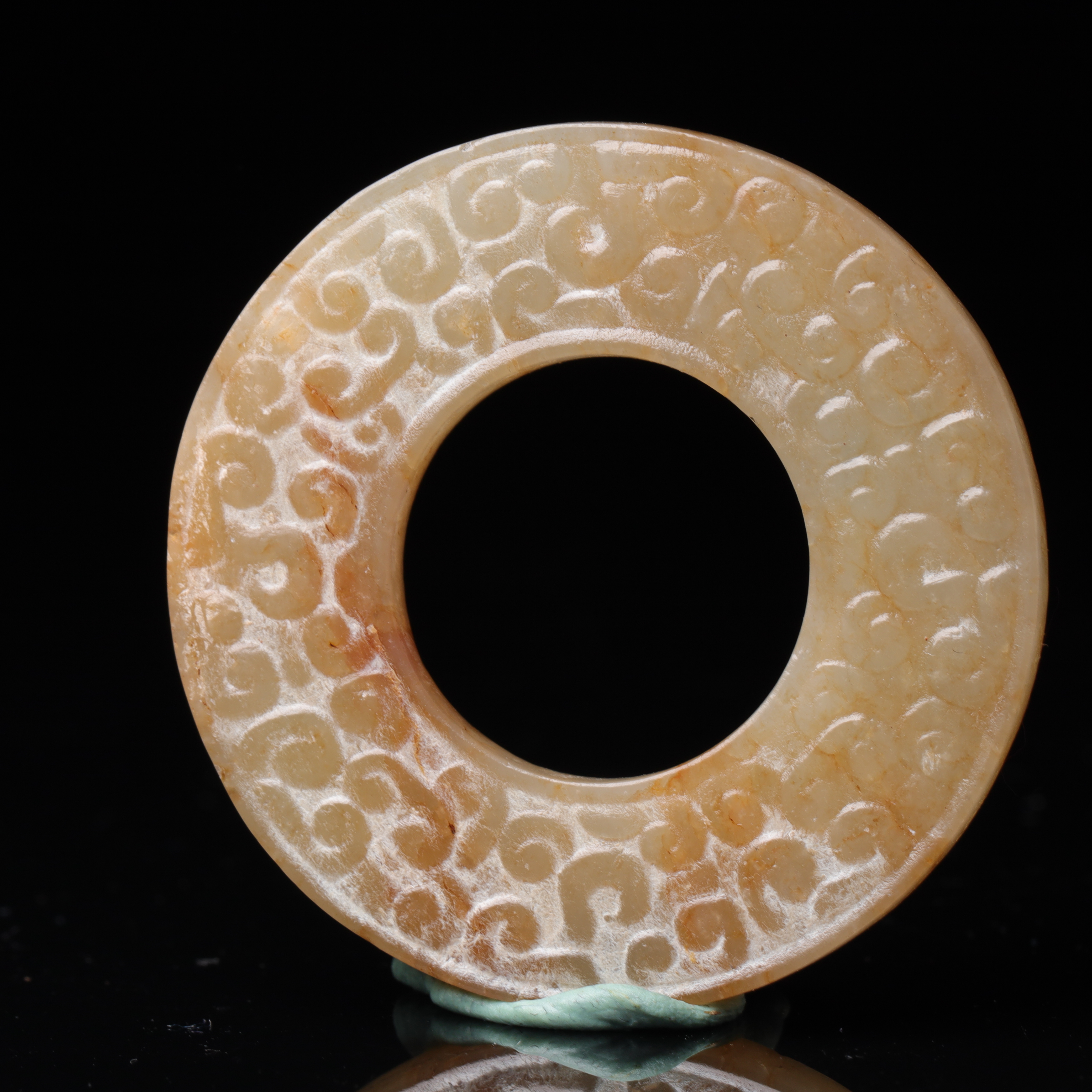 1900明代和田玉饕餮纹玉环2123