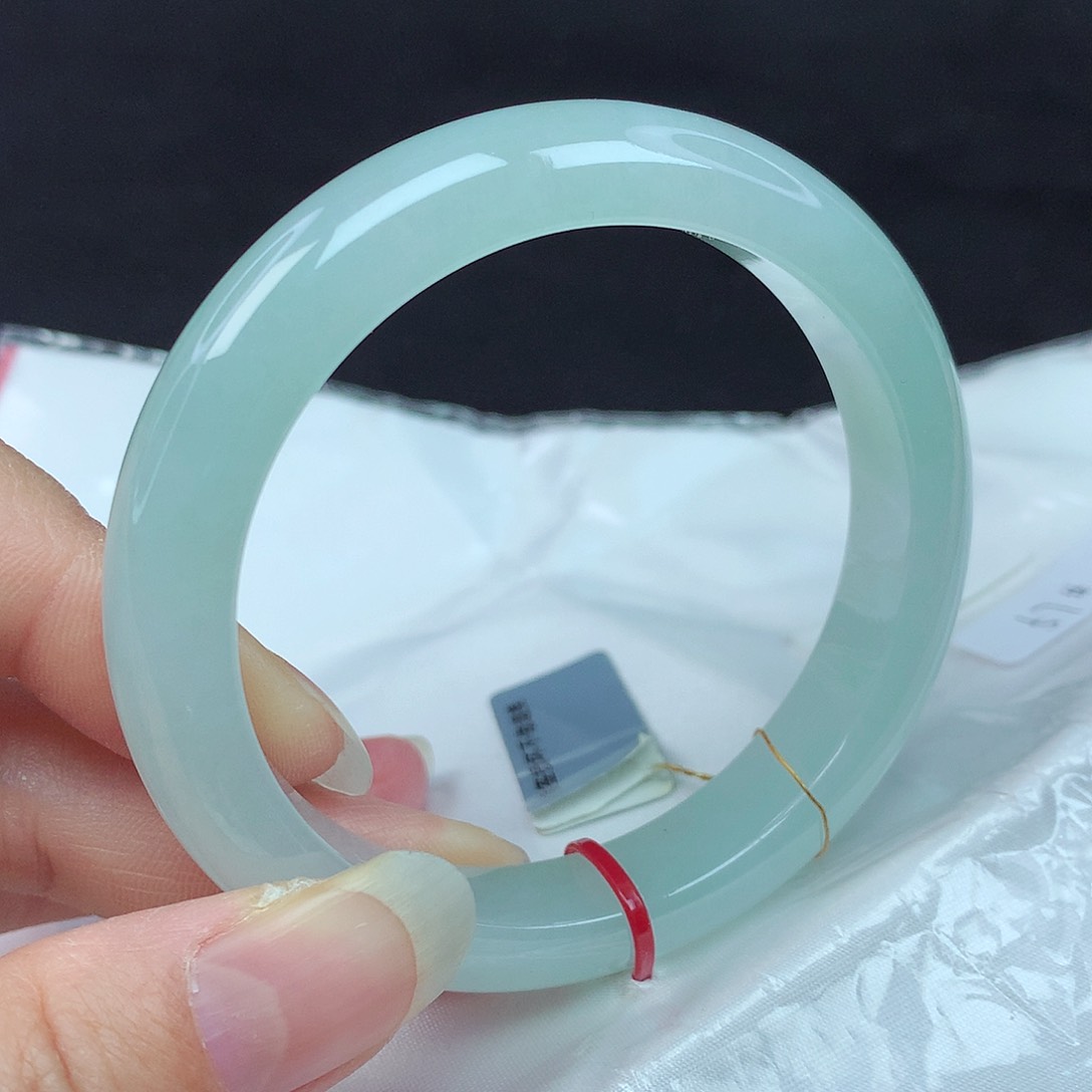 翡翠手镯未镶嵌57圈719