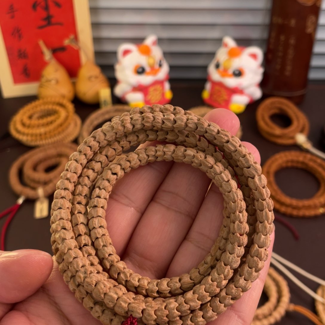 柏香籽/百香籽吊坠精工 热籽手工龙爪 红皮