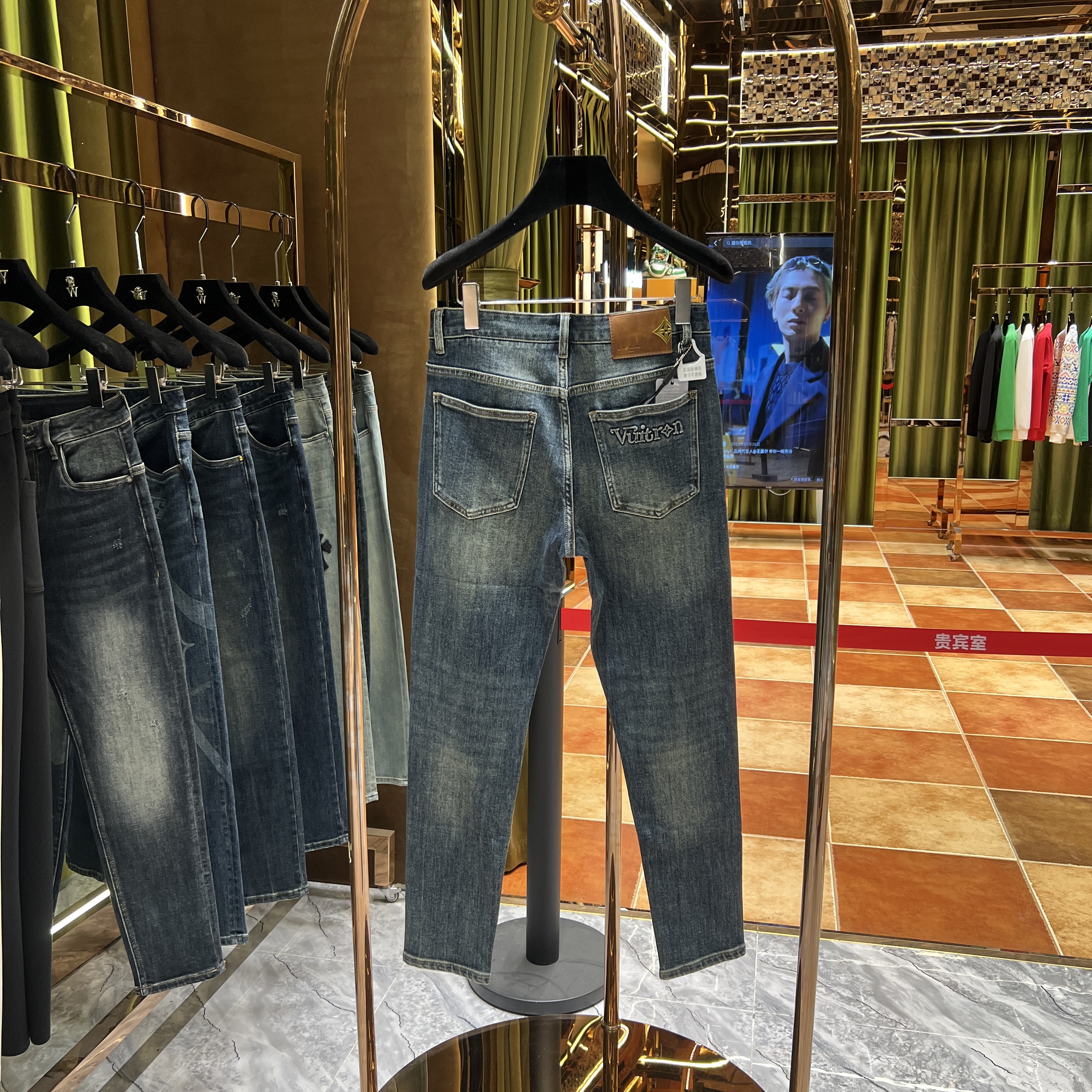 GY-【早秋牛仔裤】25年秋冬新款轻奢潮牌重工定制洗水牛仔裤77017