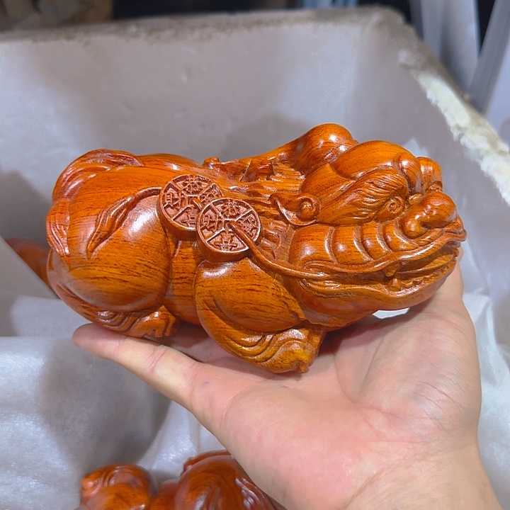 木花梨木18貔貅一只