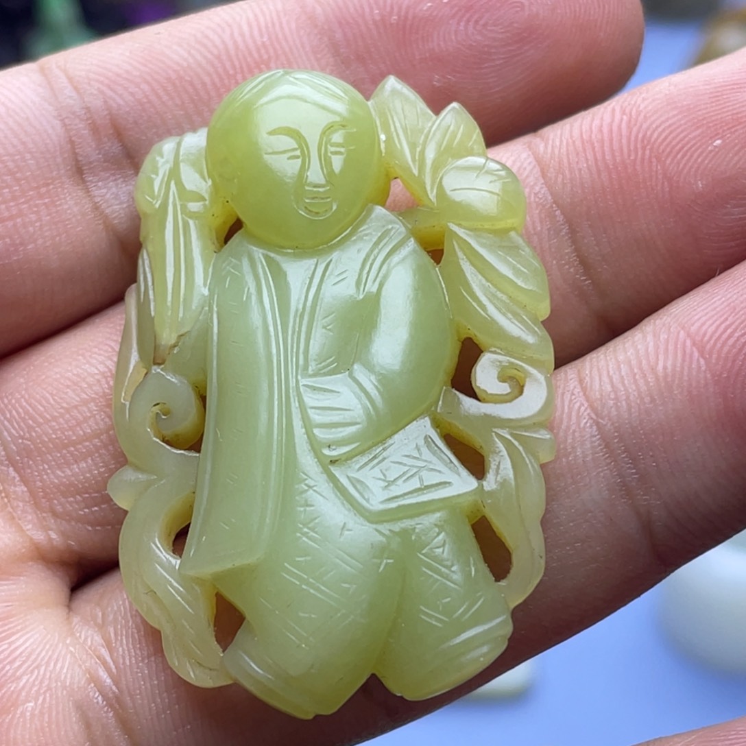 和田玉（黄玉）未镶嵌挂件