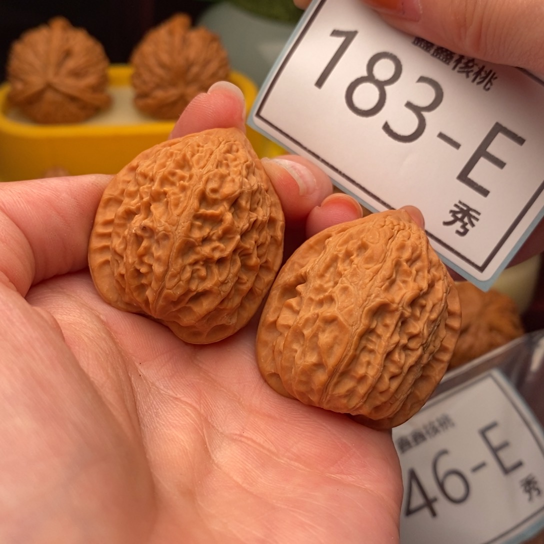 文玩核桃把件金牛33