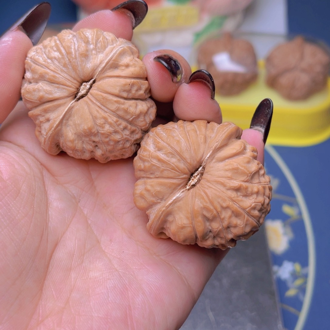 文玩核桃把件金**福南瓜墩42