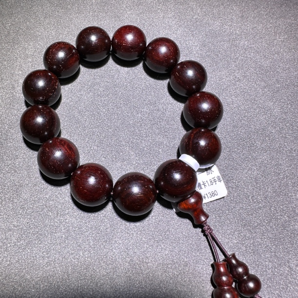 1744-小叶紫檀1.8手串特惠