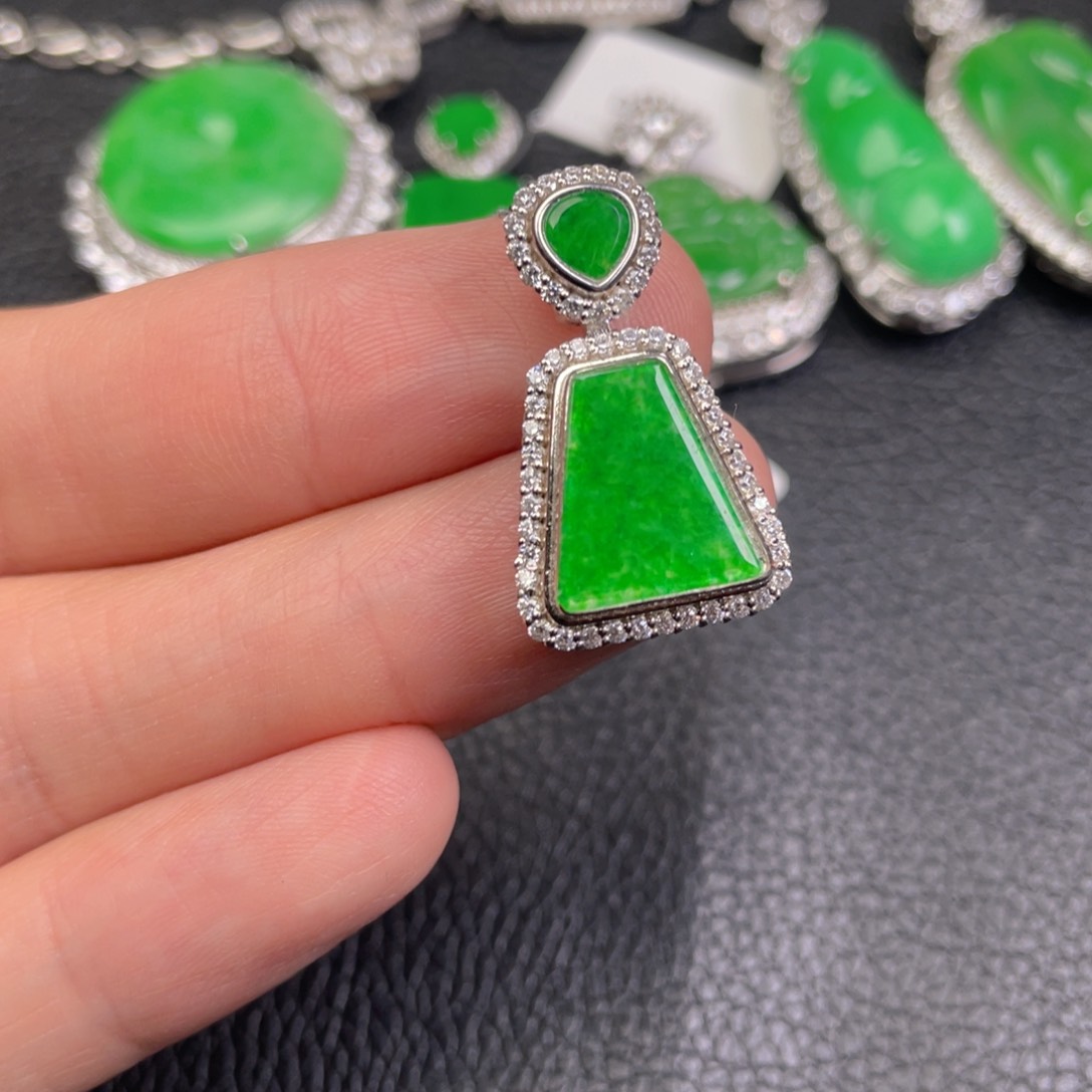 翡翠吊坠(不含链)银S925镶嵌