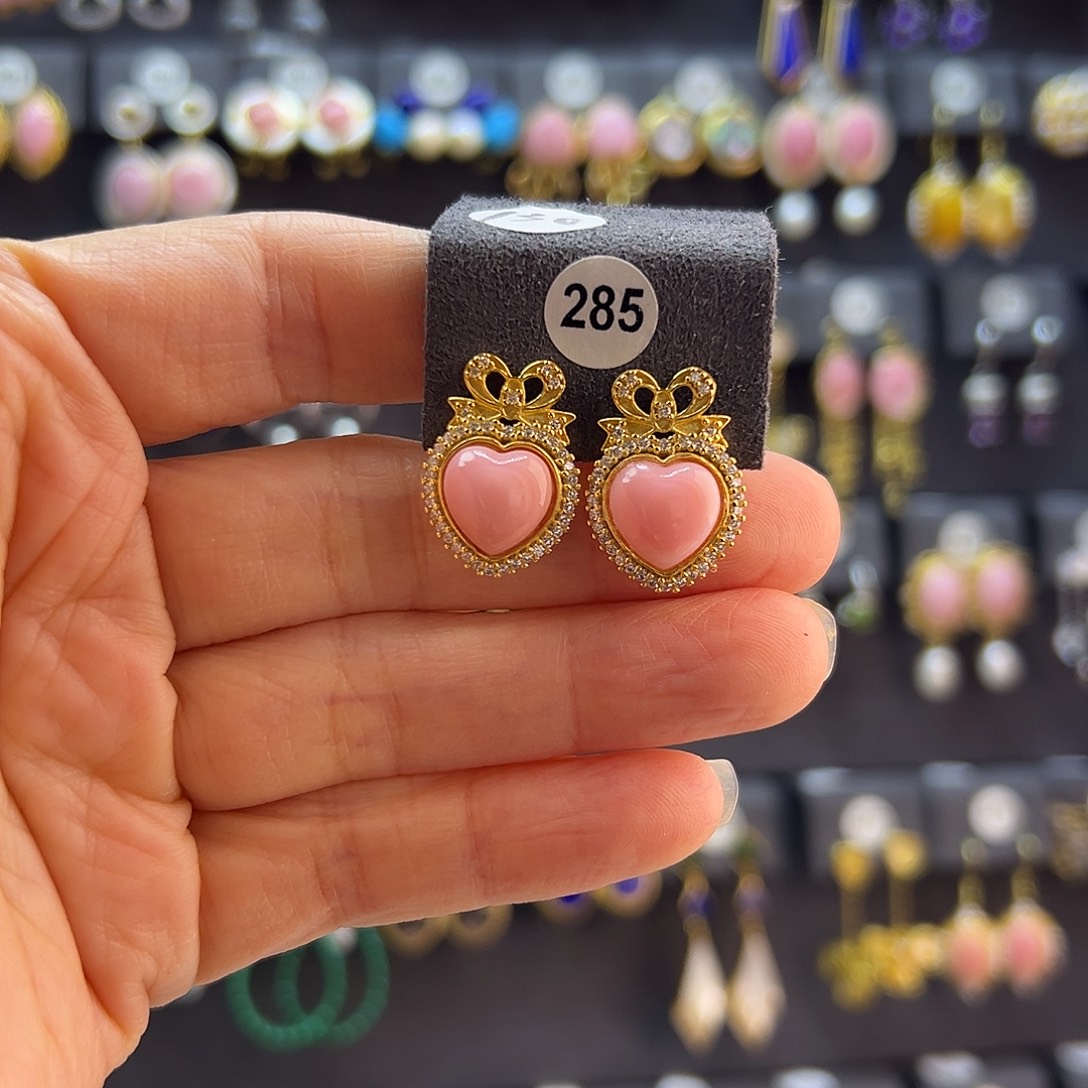 和田玉未镶嵌耳饰通体纯银天然粉贝耳钉