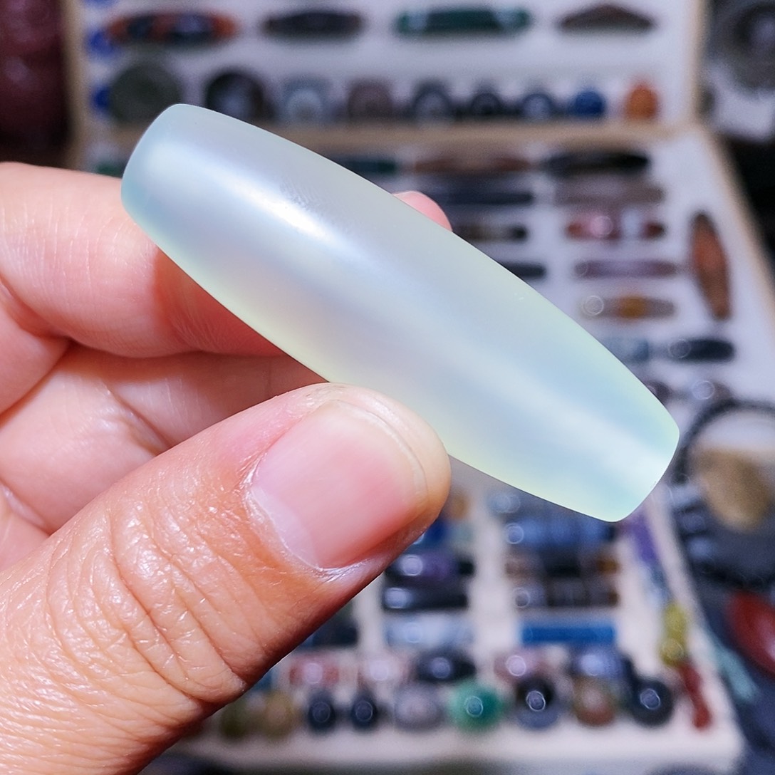 玛瑙吊坠未镶嵌….