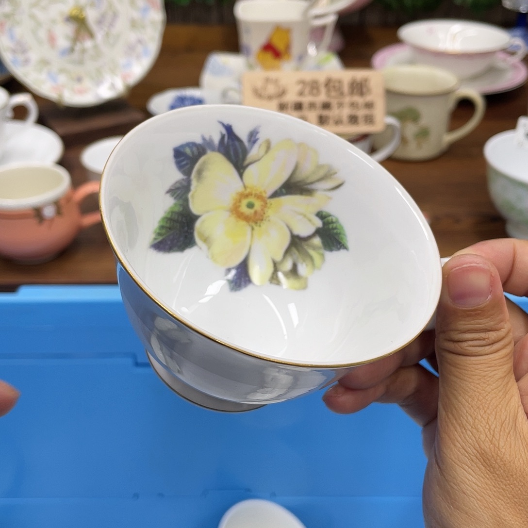 鹿屋家的美丽瓷器a****e
