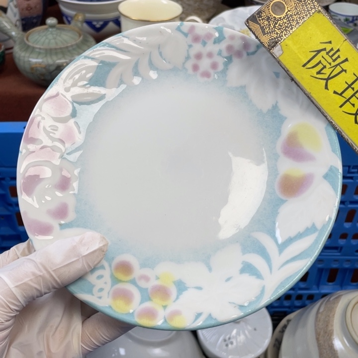 他家瓷器真美…开播了