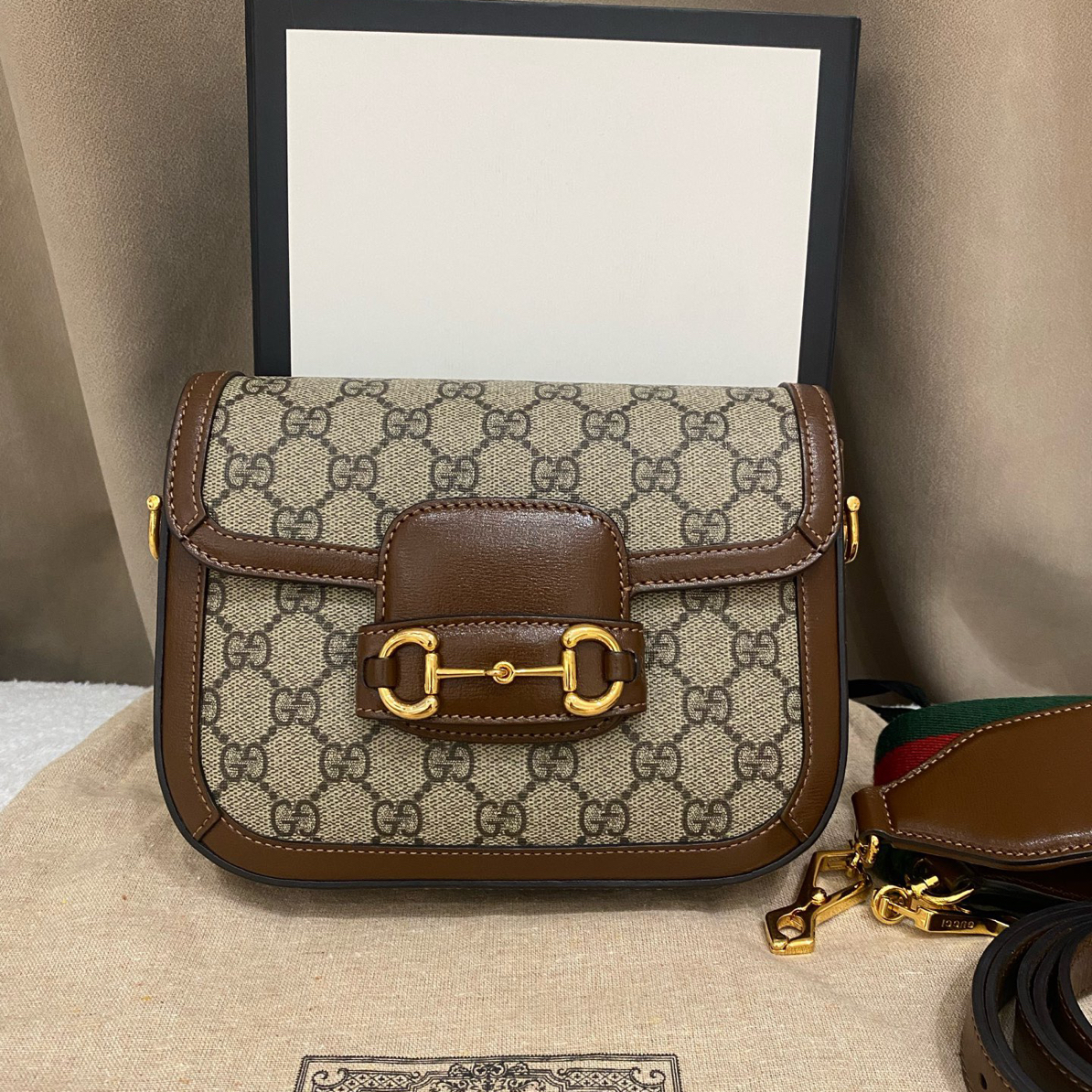 99新 GUCCI/古驰 1955mini号老花拼棕色马鞍包 超级耐看型 双肩带