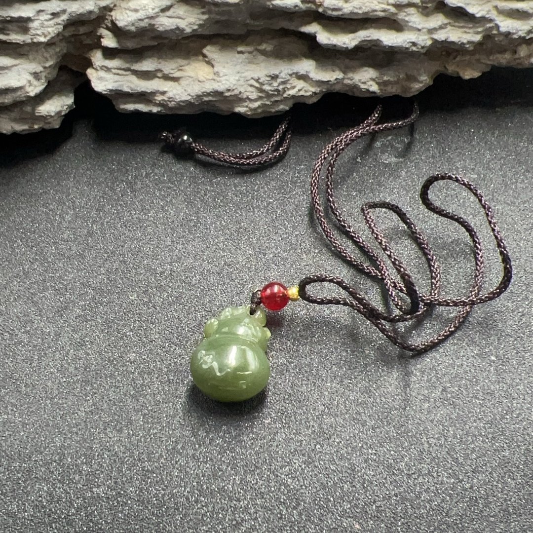 BY0225FPXQ标012 和田玉葫芦挂件