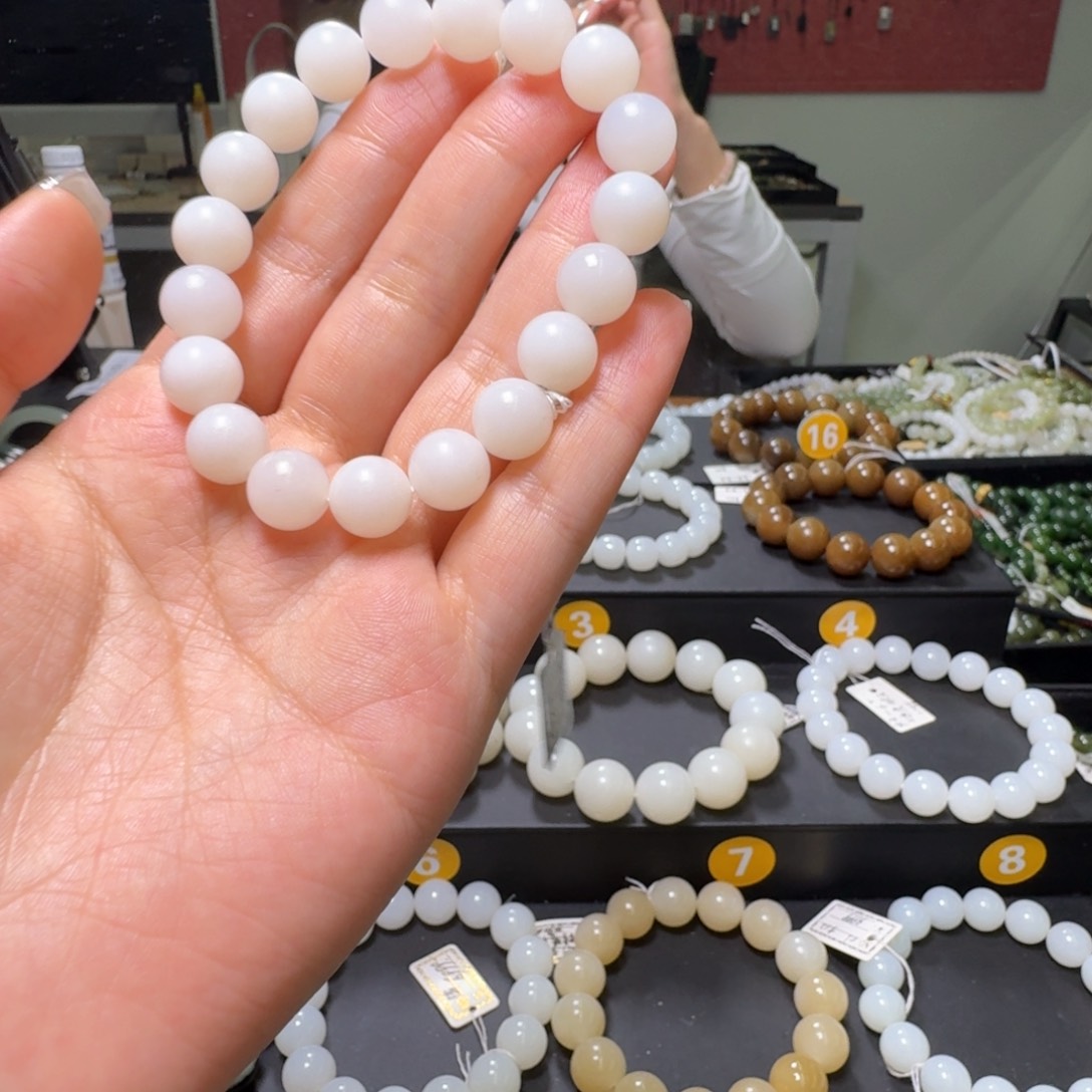 和田玉戒指未镶嵌