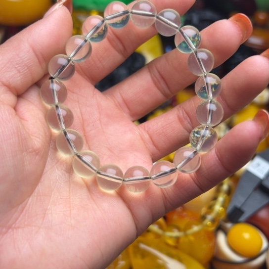 琥珀手串未镶嵌蜜蜡