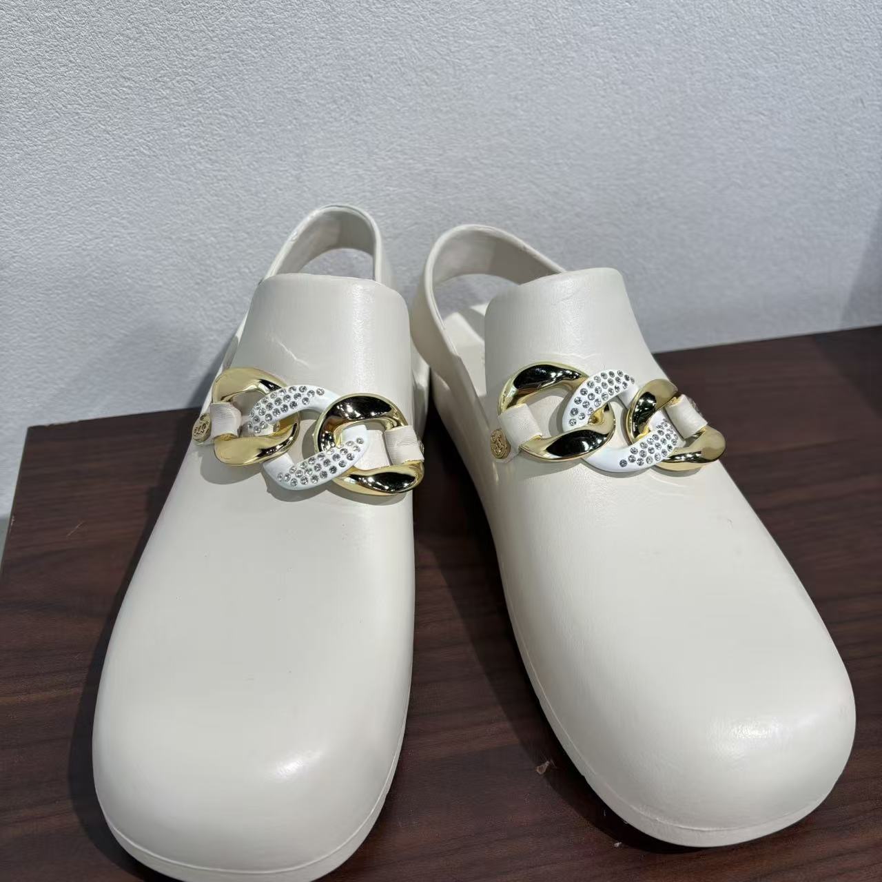 【特价】CXZ5282 锁链烫钻凉鞋