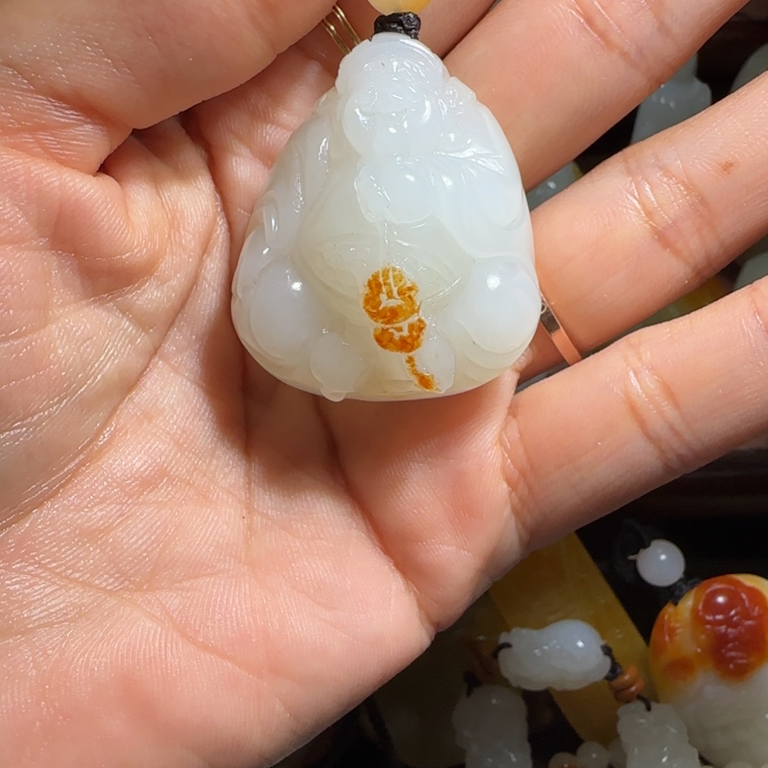 火***山和田玉未镶嵌挂件