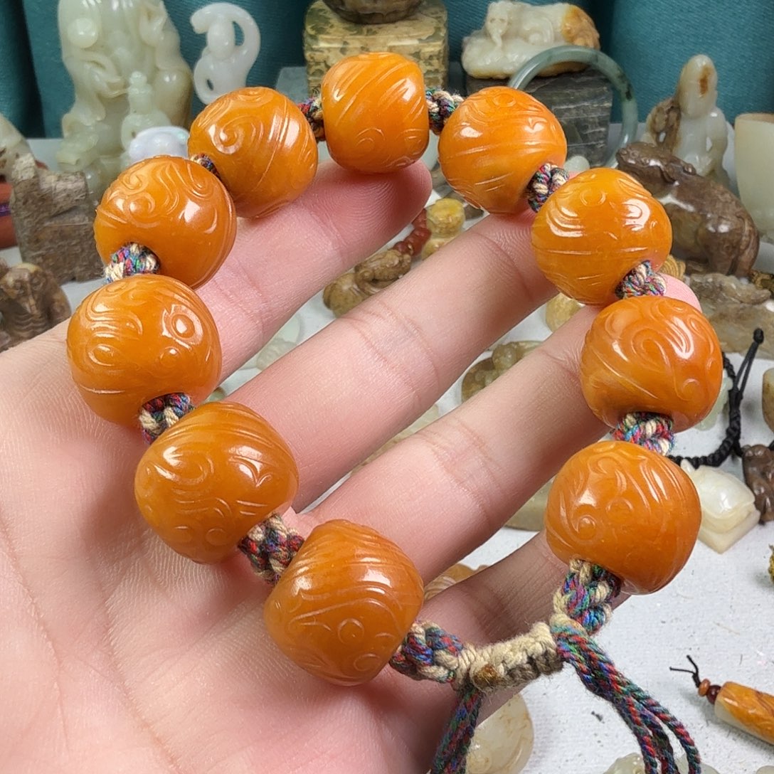 九***彪和田玉（糖玉）未镶嵌挂件