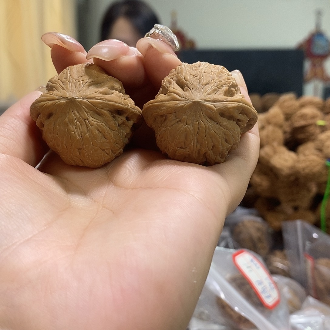 把件文玩核桃36铁锤有黄