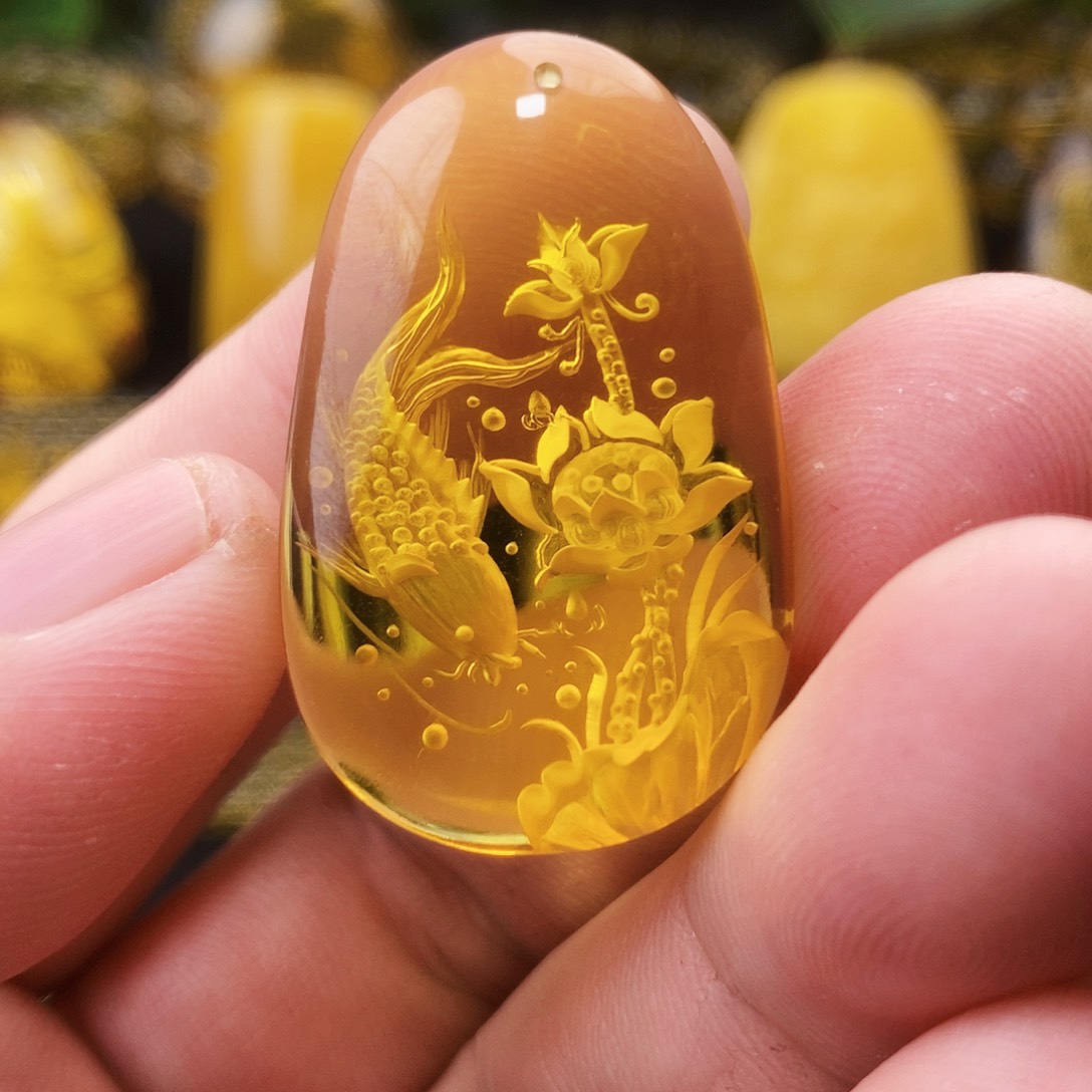 【闪购商品】金珀颈饰未镶嵌琥珀阴雕