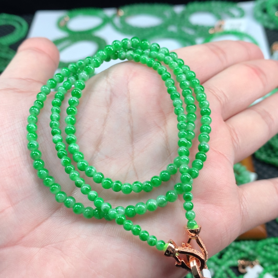 翡翠手链未镶嵌翡翠