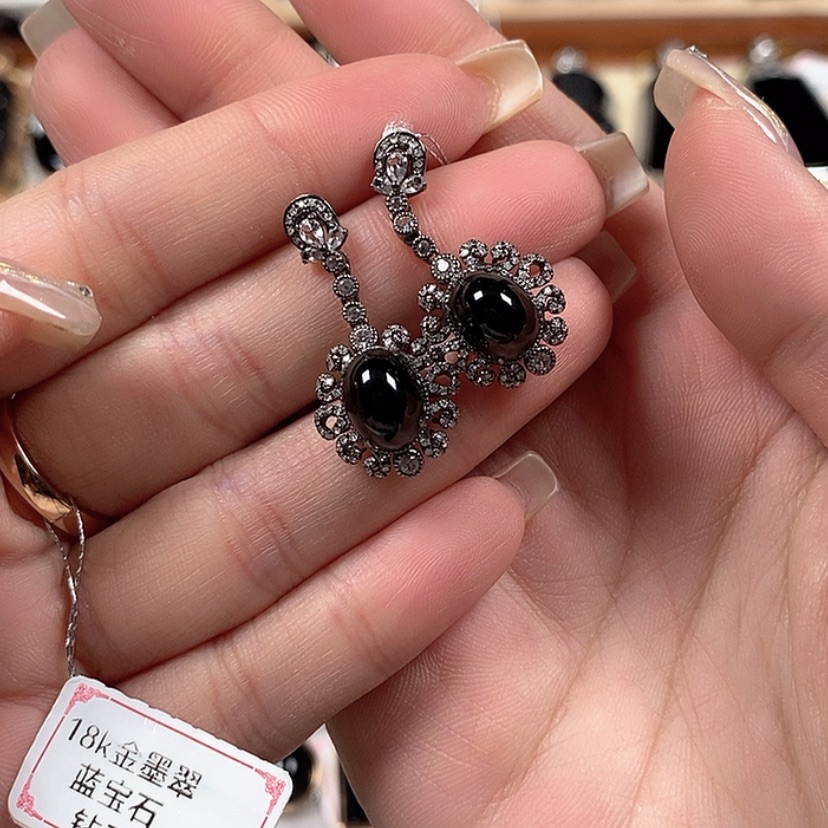 【闪购商品】翡翠耳饰18K金镶嵌1。