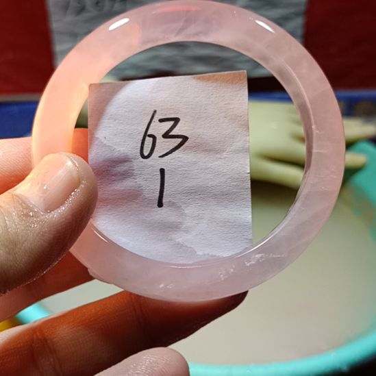 芙蓉石手镯未镶嵌