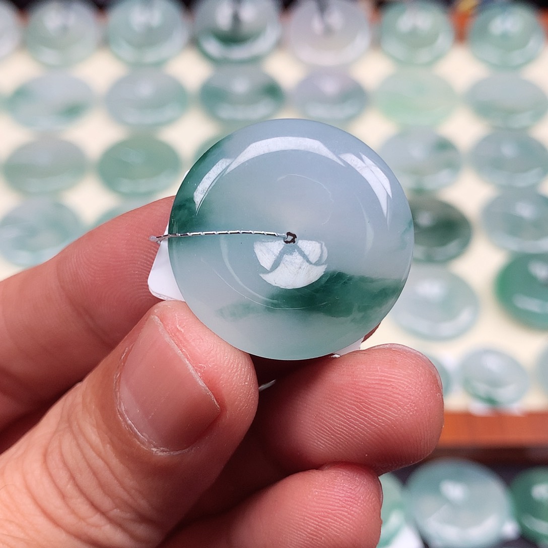 颈饰未镶嵌翡翠26.7-6.0mm