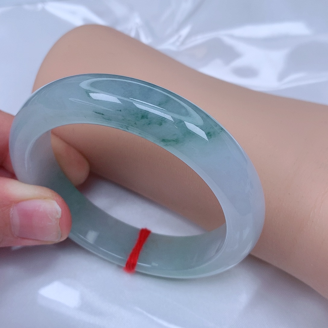 【闪购商品】未镶嵌手镯翡翠，53