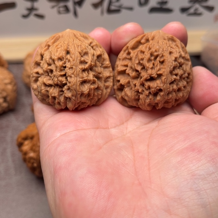 文玩核桃把件南疆