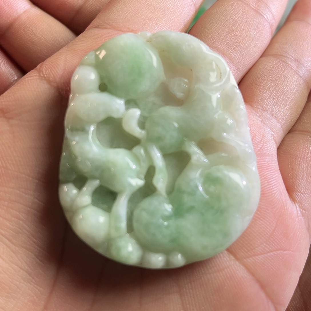 【闪购商品】翡翠颈饰未镶嵌天然