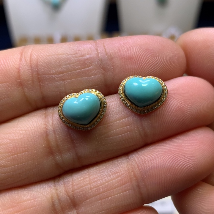 绿松石18K金镶嵌耳钉