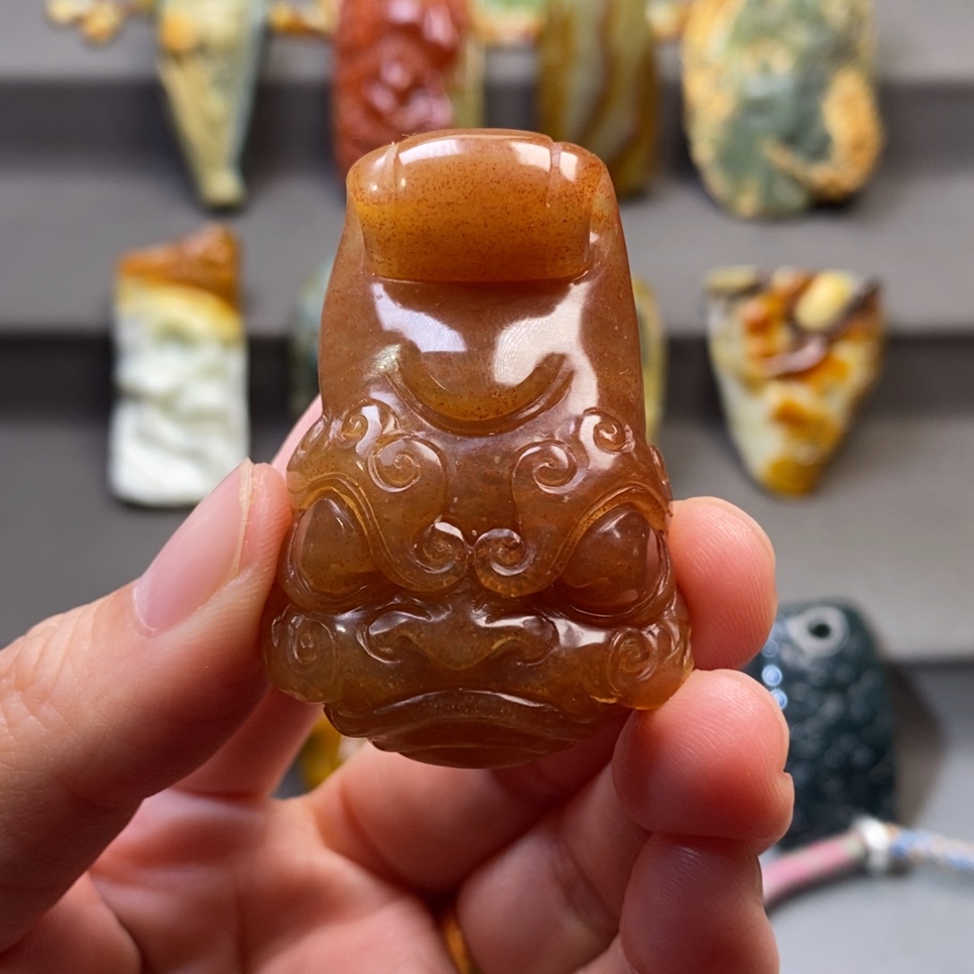 岫玉颈饰未镶嵌挂件
